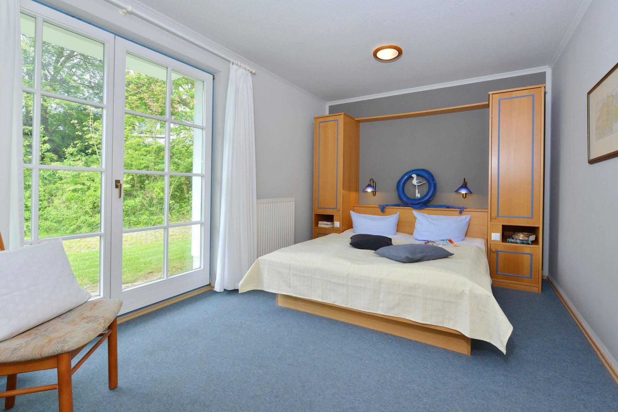 Hotel- & Ferienanlage Kapitaens-Haeuser Breege Buitenkant foto